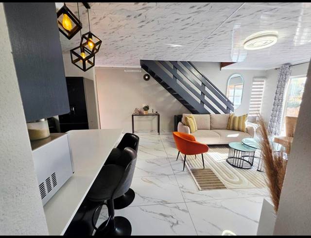3 BEDROOM HOUSE FOR SALE IN GLEN MARAIS